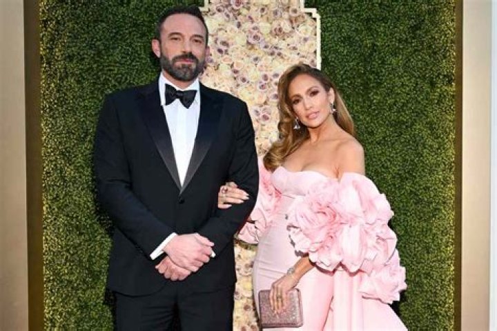 Ana De Armas Appears To Be Wearing An Engagement Ring As She Kisses Ben Affleck In New Orleans
