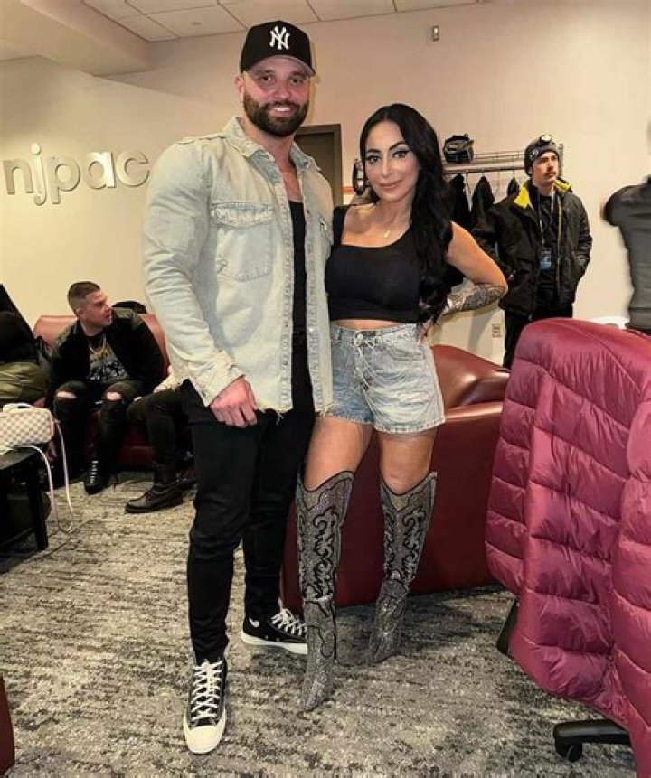 Angelina Pivarnick Says She’s Not Watching This ‘Jersey Shore’ Season – Hollywood Life