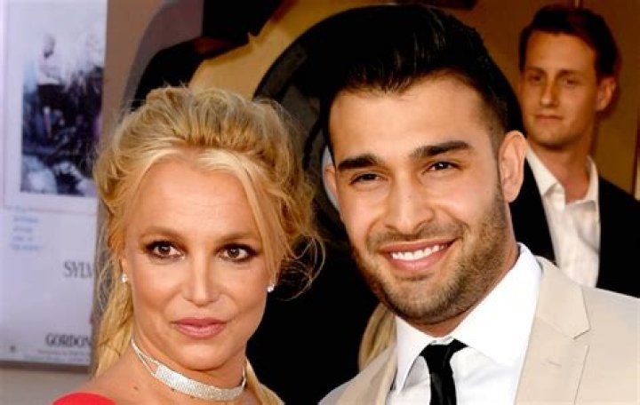 Britney Spears Says Sam Asghari ‘Stole’ The ‘House Of Gucci’ Premiere – Hollywood Life