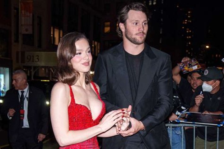 Couple Welcomes 1st Baby – Hollywood Life