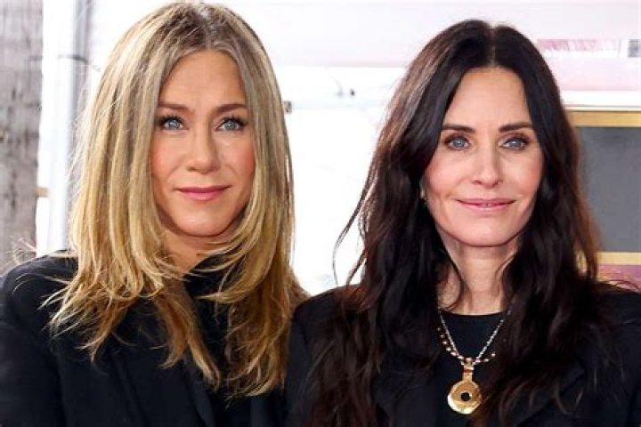 Courteney Cox Wishes BFF Jennifer Aniston A Happy 52nd Birthday With Sweet Never-Before-Seen Pics