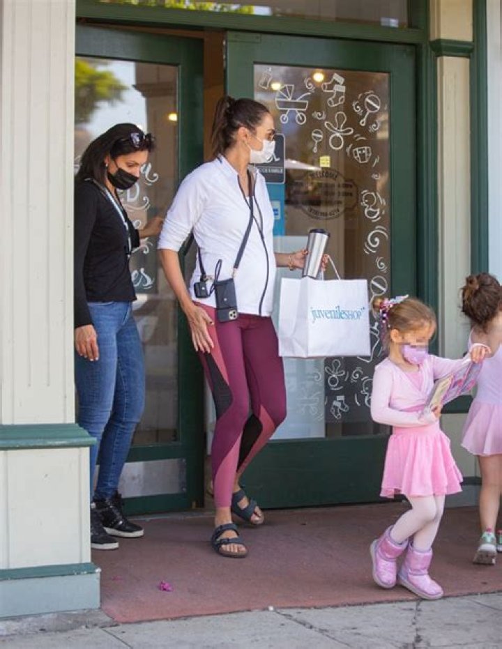 Gal Gadot: 1st Pics Of Her 3rd Pregnancy Bump As She Takes Daughter Maya, 4, To Ballet Class