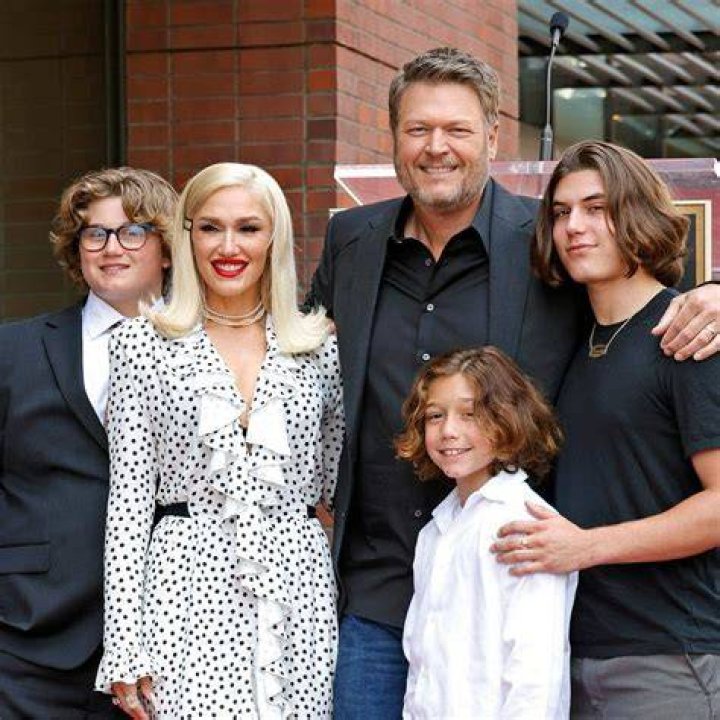 Gwen Stefani’s Son Kingston Rossdale Covers Smashing Pumpkins In Music Video – Hollywood Life