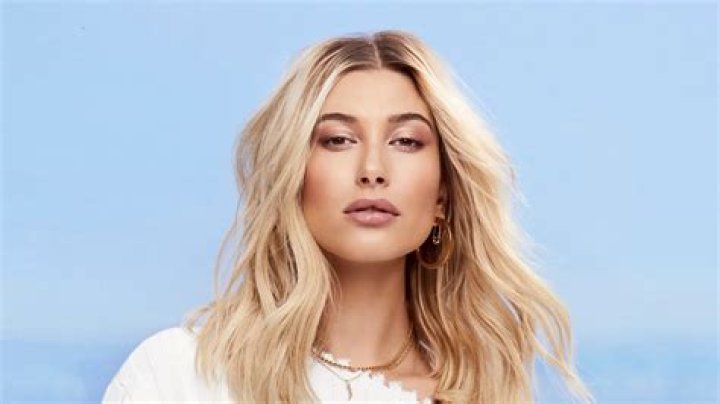 Hailey Baldwin’s Crucial Message About Voting Goes Viral: ‘Please Know How Important This Is’