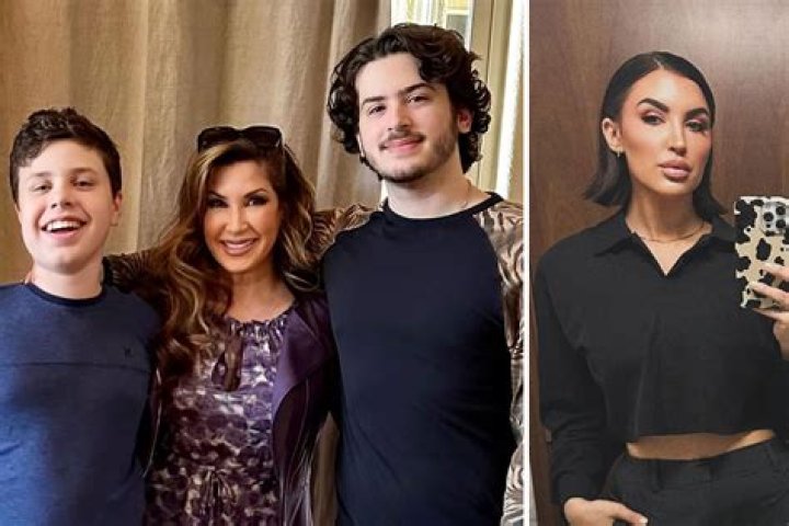 I NEVER Tweeted That Jacqueline Laurita's Daughter Should Kill Herself! – Hollywood Life