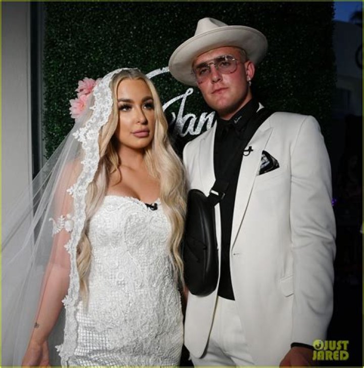 Jake Paul & Tana Mongeau Relationship ‘Not Real’ Says YouTuber Amanda Cerny – Hollywood Life