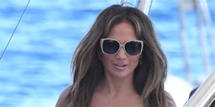 Jennifer Lopez Rocks Bikini On 54th Birthday: Photos – Hollywood Life