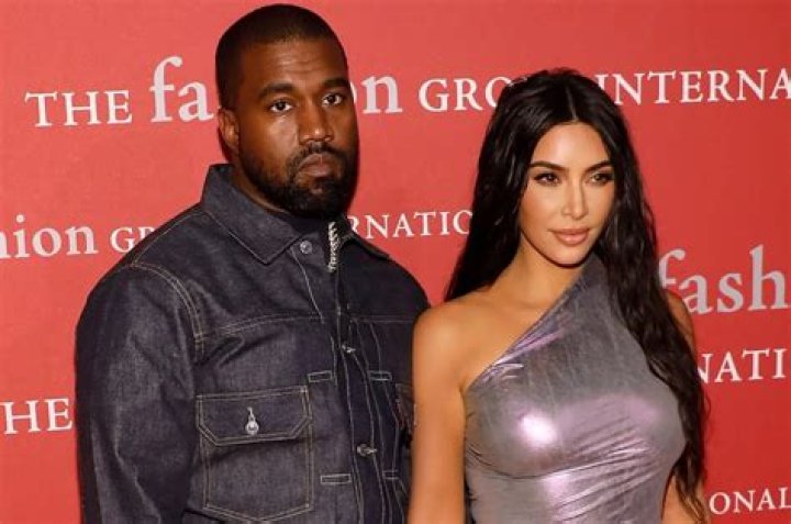 Kim Kardashian & Kanye West: Their Wild Marathon Sex When She’s Pregnant
