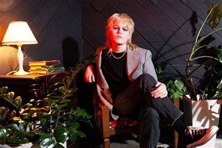 Liv Slingerland Processes ‘An Entire Lifetime’s Worth Of ‘Feelings’ In Her New Indie Rock Jam