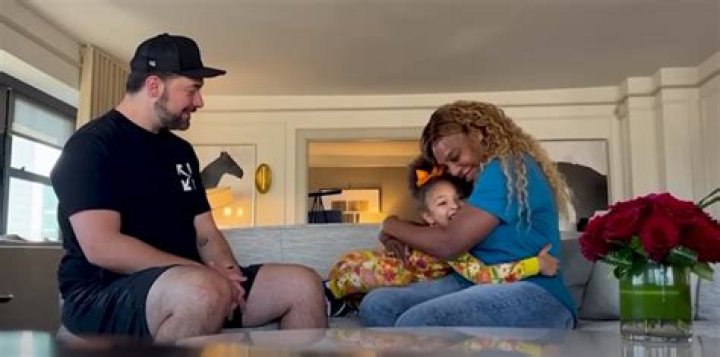 Model Expecting 2nd Child With Husband – Hollywood Life