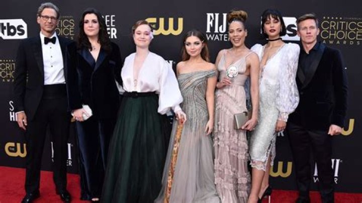 News About The Cast, Premiere Date & More – Hollywood Life