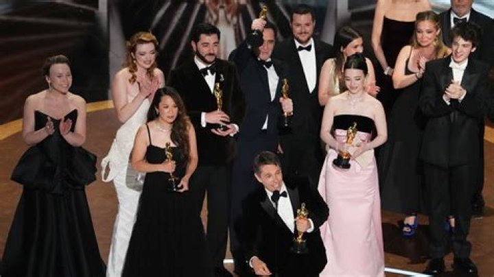 See Photos of The Oscar-Winning Actress – Hollywood Life
