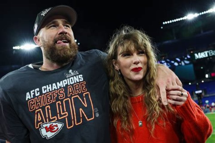 Travis Kelce Celebrates Birthday Without Taylor Swift & Takes Fan Pics – Hollywood Life