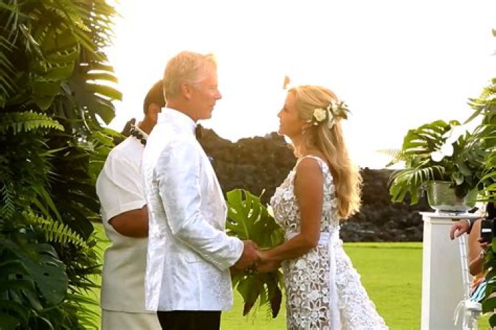 Weds David C. Meyer In Hawaii Ceremony – Hollywood Life
