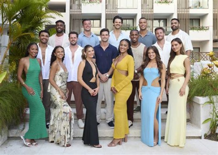 Who Is Jenna Cooper? About The ‘Bachelor In Paradise’ Contestant – Hollywood Life